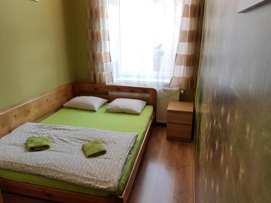 Double or Twin Room Private External Bathroom